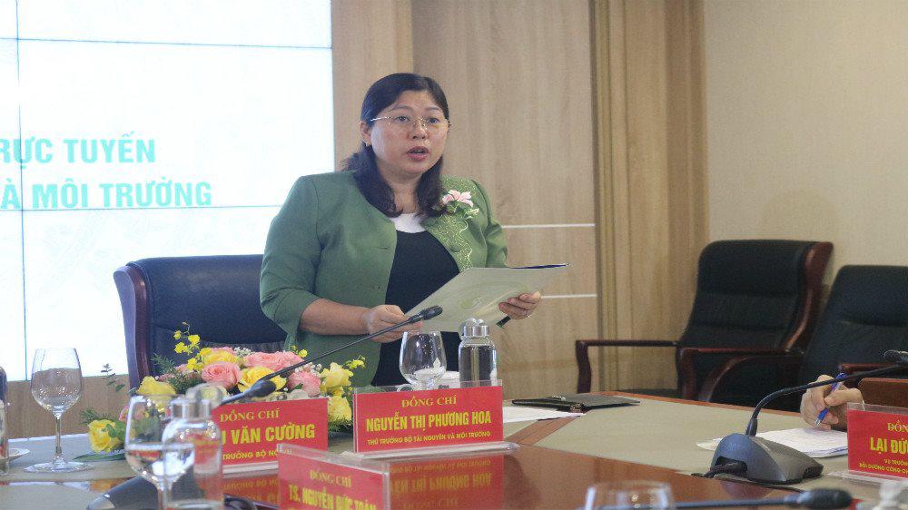 Thứ trưởng Bộ TN&MT Nguyễn Thị Phương Hoa phát biểu tại buổi lễ.jpg
